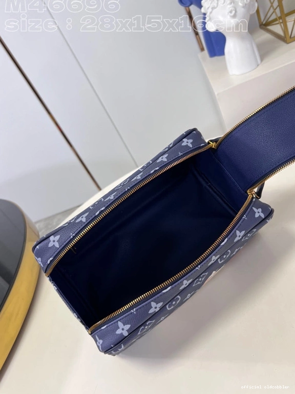 Official oldcobbler LOUIS VUITTON POUCH TOILET KIT DOPP 0817